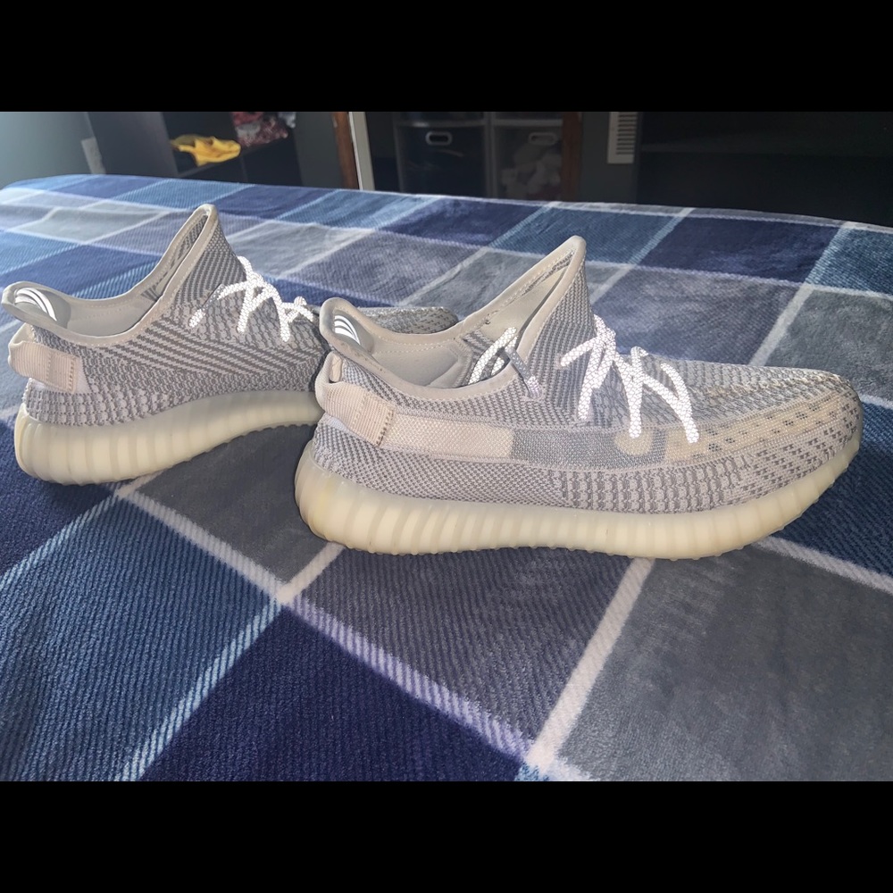 Yeezy 350 static